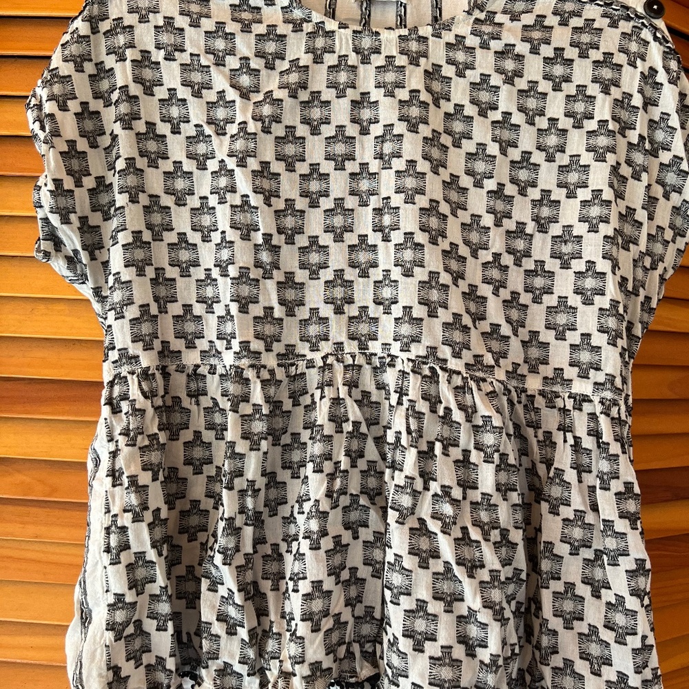 Anthropologie Pilcro Woven Top: Size M. Black and White, Like New